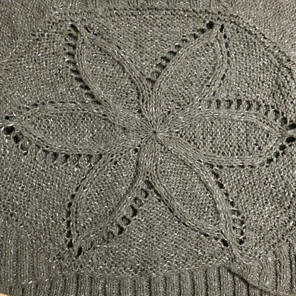 Kersch Hand Knit Brown Flower Crop Sweater - Picture 3 of 6